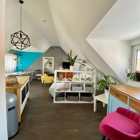 Light Flow Stylish Attic House. M. Balcony 拉施塔特 外观 照片