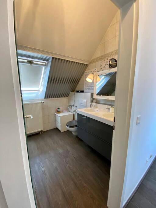 Light Flow Stylish Attic House. M. Balcony 拉施塔特 外观 照片